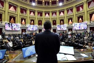 Sergio Massa impuesto a las ganancias FMI