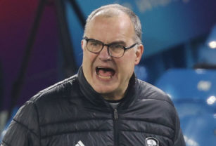 Marcelo Bielsa, otro que le bajo el pulgar a la nueva competencia.