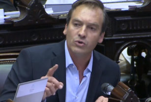 Martín Soria se sumo al conflicto con la Corte porteña.