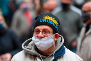 Aumentan los contagios en Uruguay.