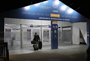 aeropuerto carpa testeo hisopados