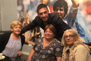 Las hermanas de Maradona junto a Matías Morla
