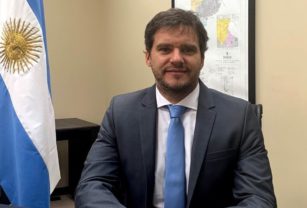 Federico Bernal Enargas Funcionario