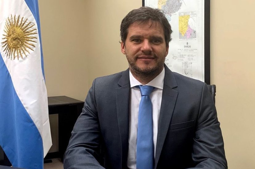 Federico Bernal Enargas Funcionario