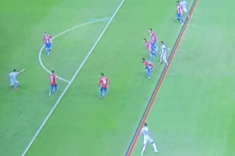 Gol anulado Selección VAR