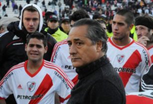 River Descenso Monumental