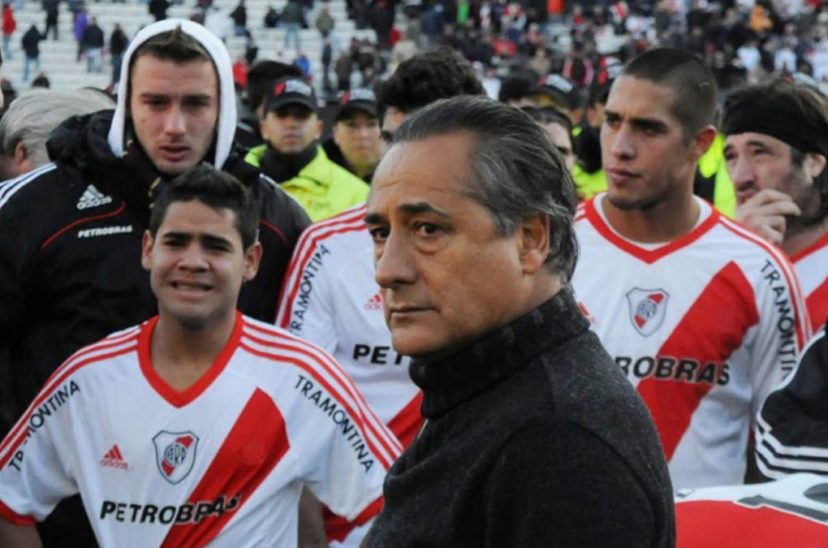 River Descenso Monumental