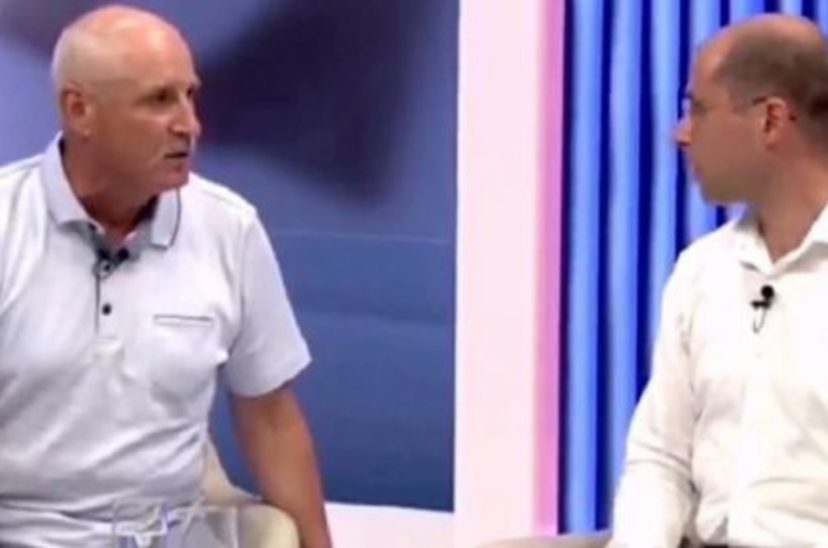 Políticos pelea Moldavia