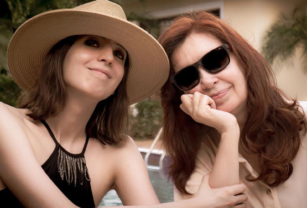 Florencia y Cristina Kirchner