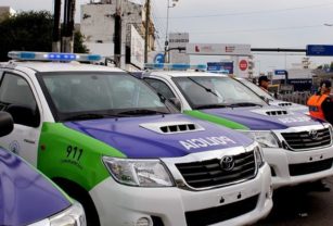 policia lanus arma
