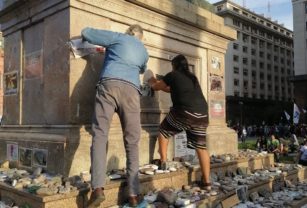 monumento muertos por covid