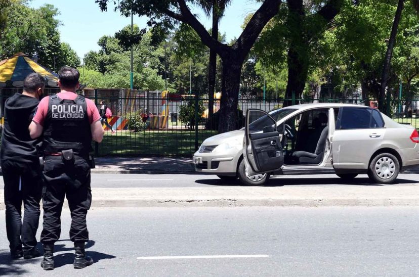 Policia Lucas González