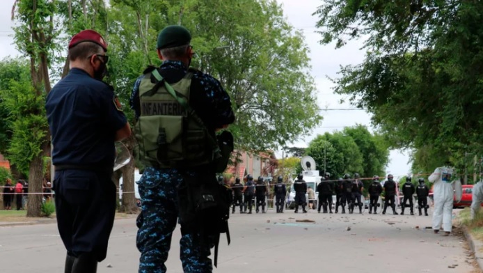 Policías en Miramar
