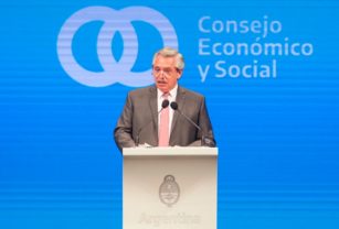 Alberto Fernández