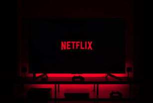 Neflix paralizará sus producciones en Rusia por la guerra con Ucrania
