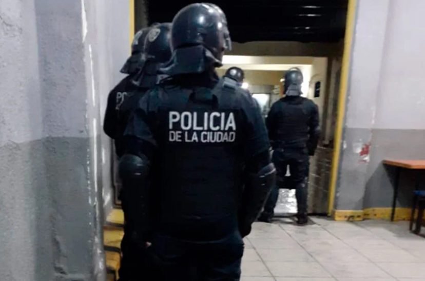 motín