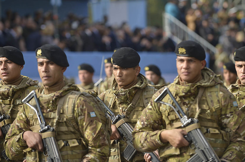 Militares