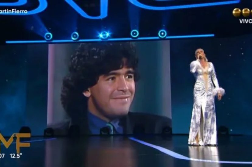 Homenaje a Maradona