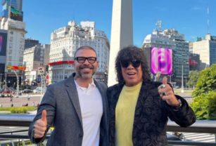 Mona Jiménez Obelisco