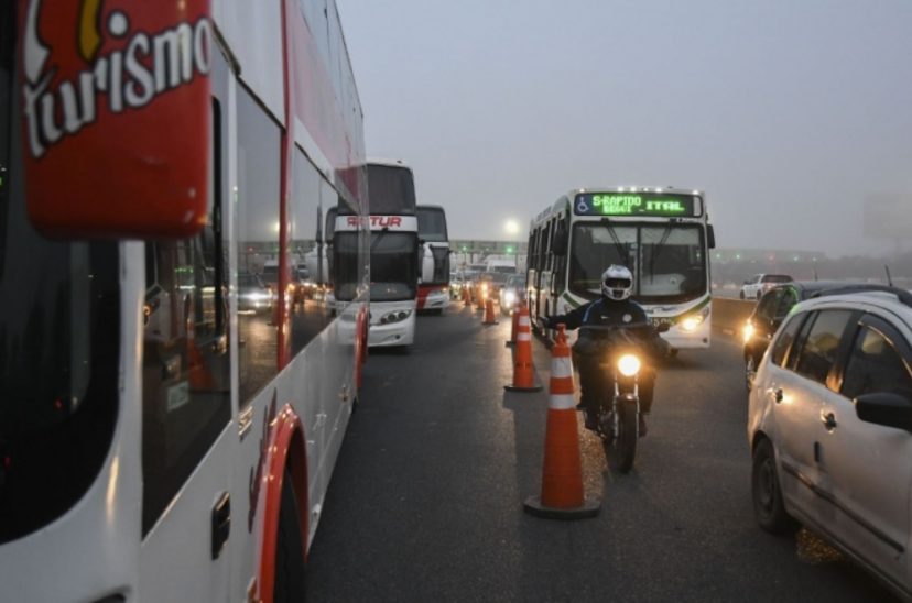 Corte Autopista Buenos Aires-La Plata