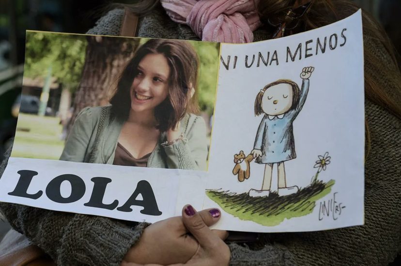 Lola Chomnalez ni una menos