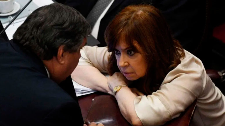 Mayans Cristina