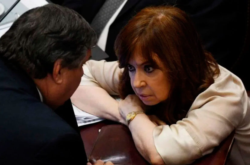 Mayans Cristina