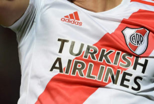 Camiseta River