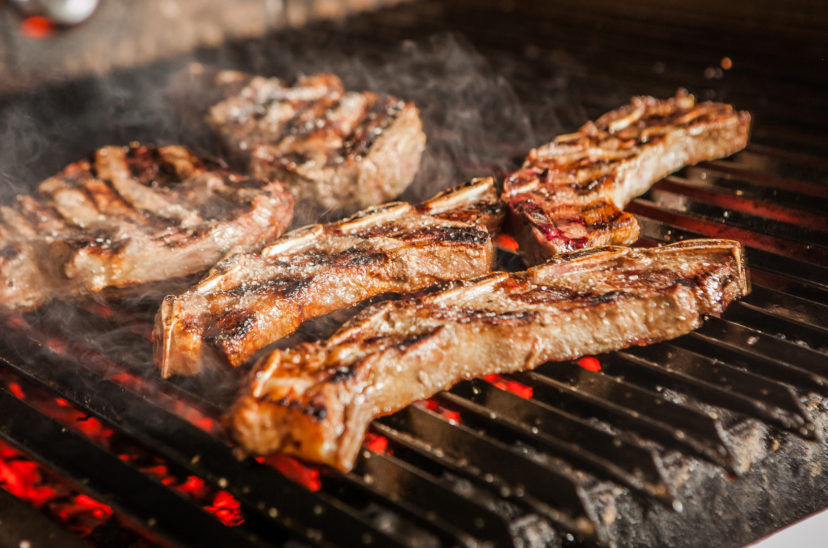 tira asado argentino parrilla
