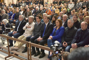 el frente de todos en la misa por la paz