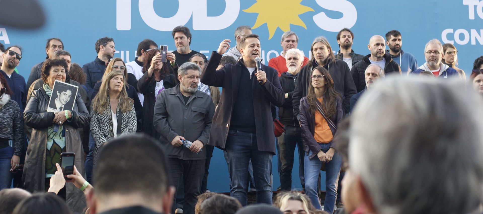 el frente de todos en parque lezama