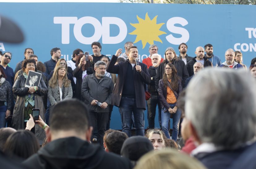 el frente de todos en parque lezama
