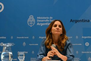 Victoria Tolosa Paz
