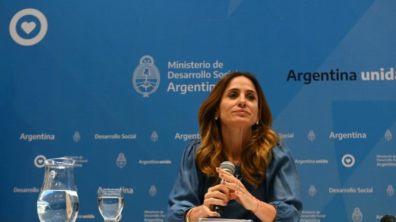 Victoria Tolosa Paz