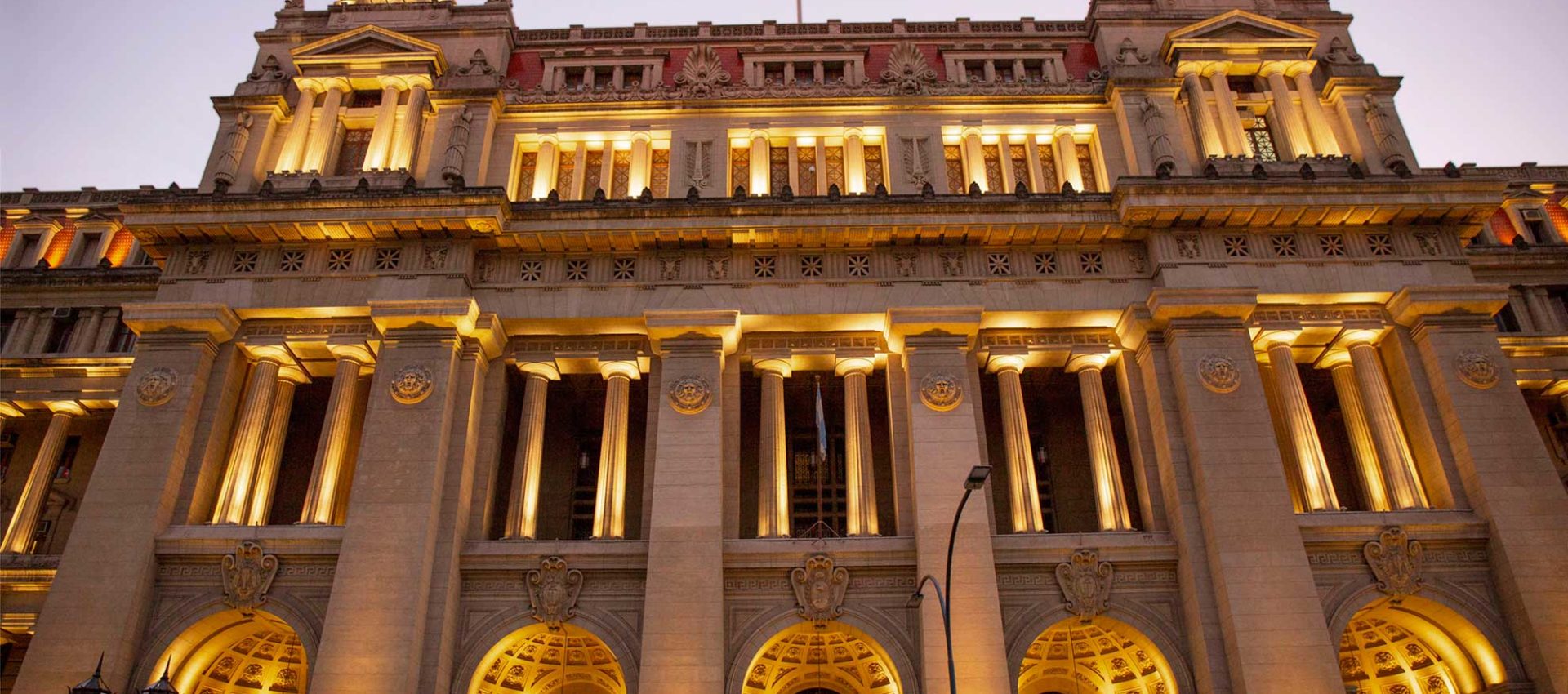 Tribunales - DNU