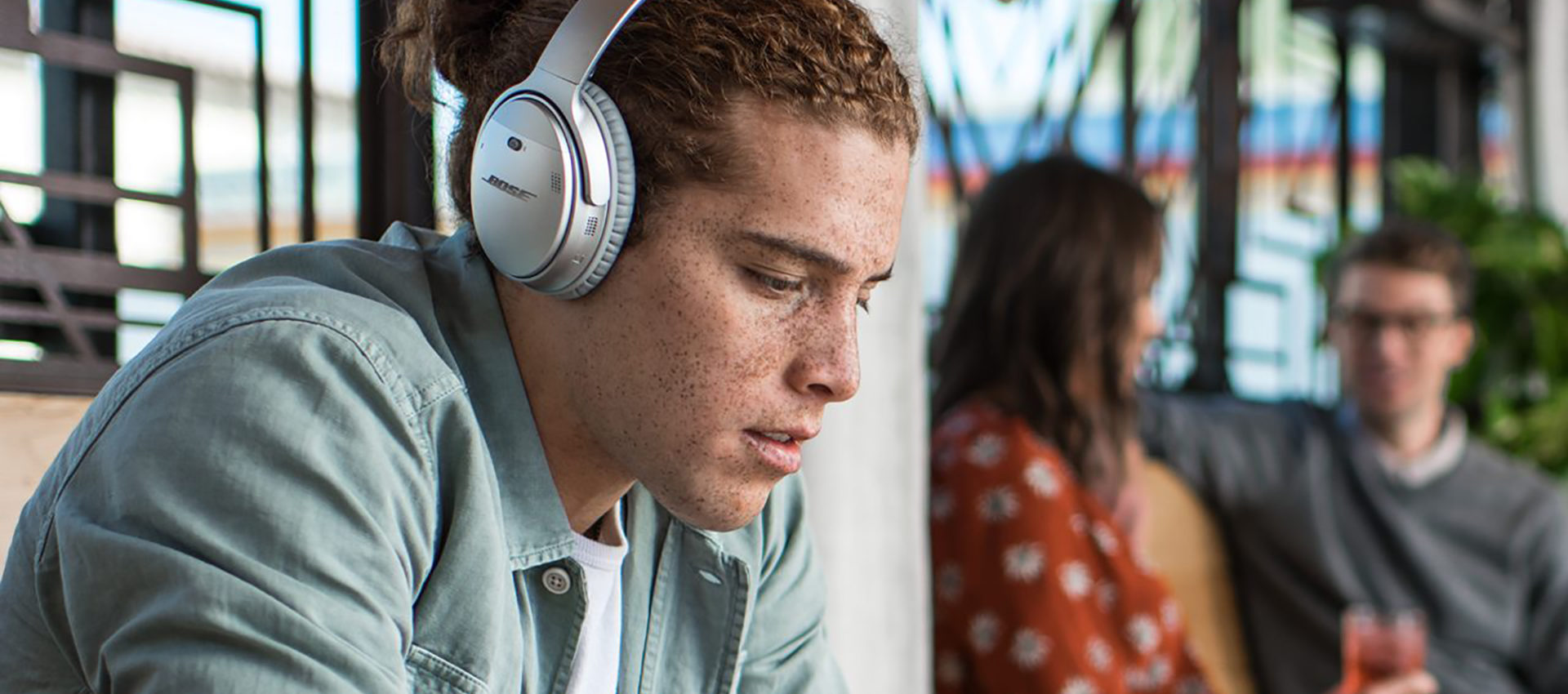 usar auriculares