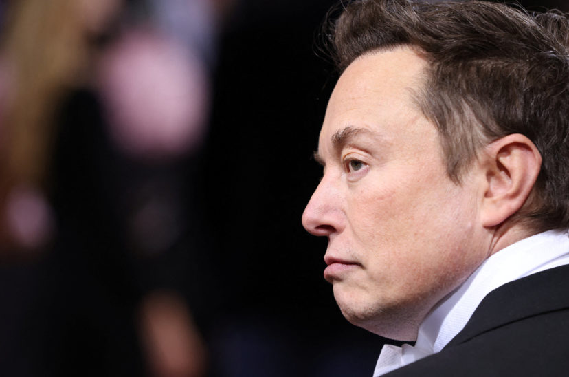 Elon Musk, a favor de enjuiciar a Fauci.