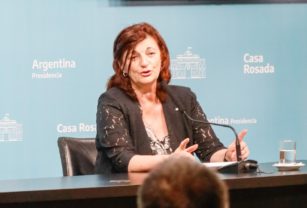 Kelly Olmos habló sobre el bono de fin de año.