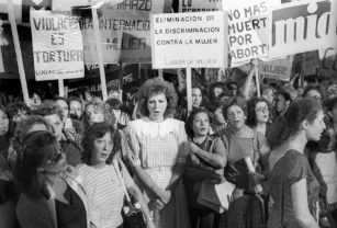Lugar de Mujer - Democracia