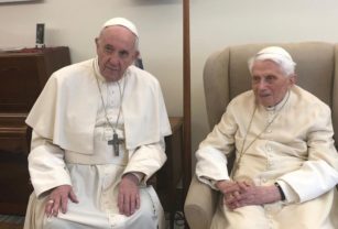 Papa Francisco Benedicto