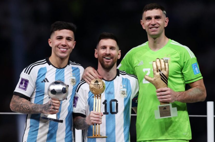 dibu messi enzo premios
