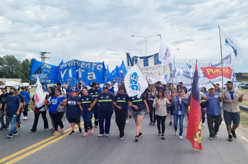 MTE - Un fallo ordenó pagar el Potenciar Trabajo a beneficiarios que compraron dólares.