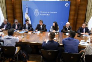 sergio massa zapatillas