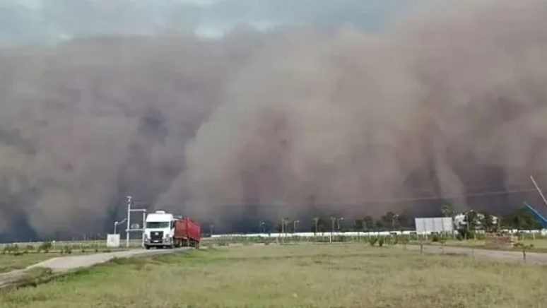 Tormenta de tierra