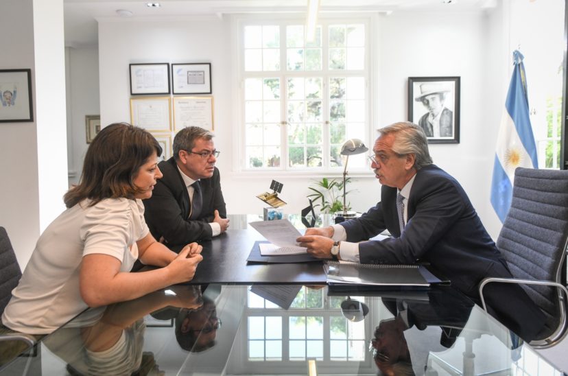 El presidente presentó el pedido de juicio político a Martínez y Gaillard.