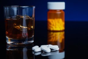 Alcohol medicamentos