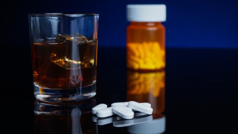 Alcohol medicamentos