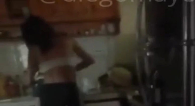 Bebé diente madre violenta