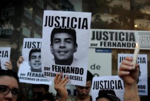 Manifestación por Fernando