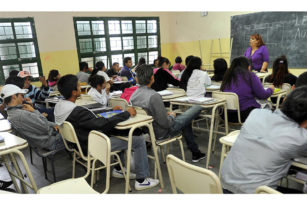 PISA - escuela - propaganda política